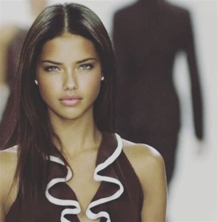 Adriana Lima Young: Early Days And Modeling Success